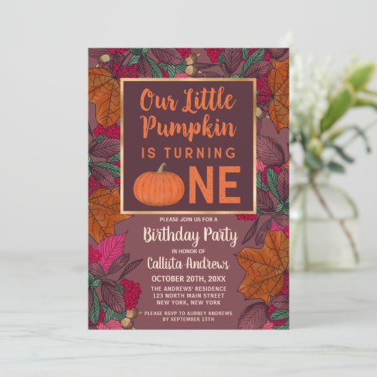 Kleine pompoen vallen bladeren en bessen verjaarda kaart (Staand voorkant)