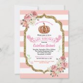 Kleine pompoenbaby meisje doucht roze en goud kaart (Voorkant)