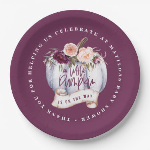 Kleine pompoenherfst baby shower nodigt paars uit papieren bordje