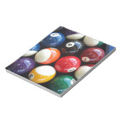 Kleine poolkogels sluiten dicht notitieblok (Linkerzijde)