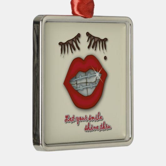 Kleine races, rode lips, mole en dikke Eyelashes Metalen Ornament (Rechts)