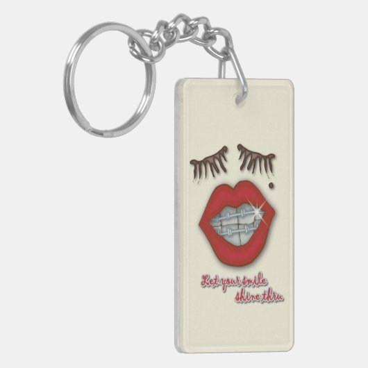 Kleine races, rode lips, mole en dikke Eyelashes Sleutelhanger (Voorkant Links)