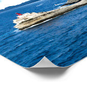 Kleine rode franse vuurtoren op witte klif poster (Hoek)