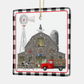 Kleine rode vrachtwagen en oude veehouderij keramisch ornament (Links)