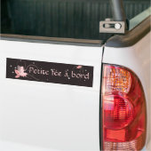 Kleine roze sticker aan boord (Op Truck)