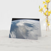 Kleine satellieten draaien boven een deel van de a kaart (Gele Bloem)