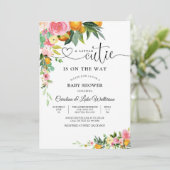 Kleine schat bloemige babyshower uitnodiging (Staand voorkant)