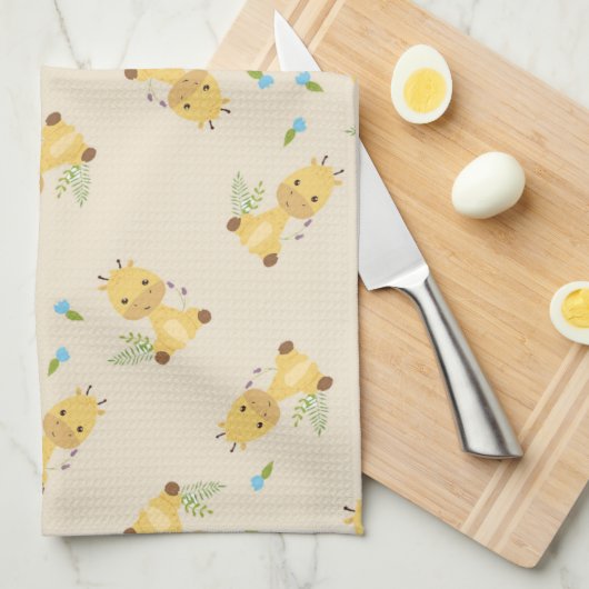 Kleine schattige giraffe bloemenlicht bruin theedoek (Quarter Fold)