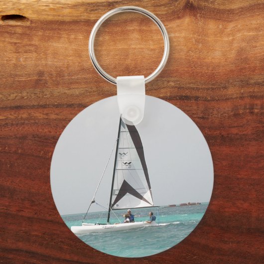 Kleine Sleutelhanger van Catamaran Sailboat (Voorkant)
