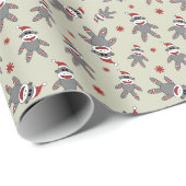Kleine Sock Monkey Met Kerstman Hoed Tan Kerstmis Cadeaupapier (Rol Hoek)