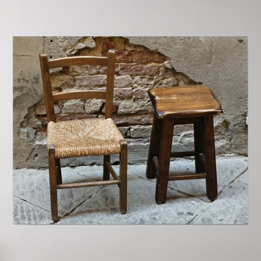 Kleine stoel en ontlasting, Pienza, Italië Poster (Voorkant)