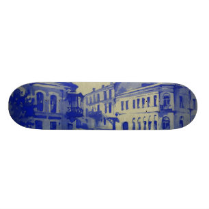 Kleine straten in de oude stad skateboard