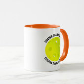 Kleine tekst ORANJE Combo 11oz Douwpicklebal op ma Mok (Voorkant rechts)