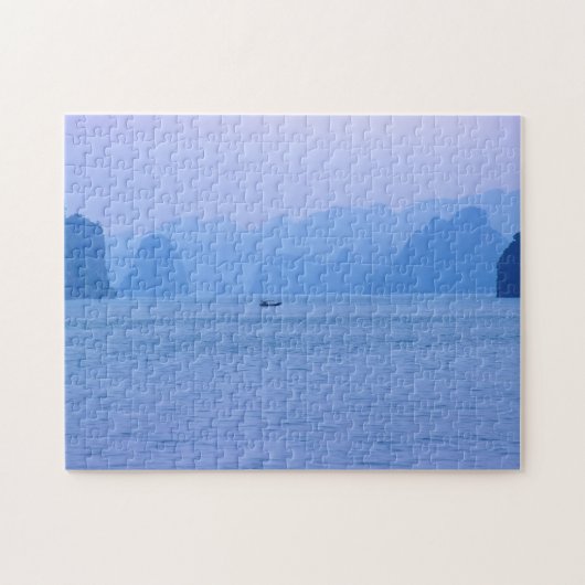 Kleine vissersboot in Ha Long Bay - Vietnam, Azië Legpuzzel (Horizontaal)