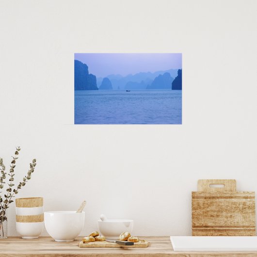 Kleine vissersboot in Ha Long Bay - Vietnam, Azië Poster (Keuken)