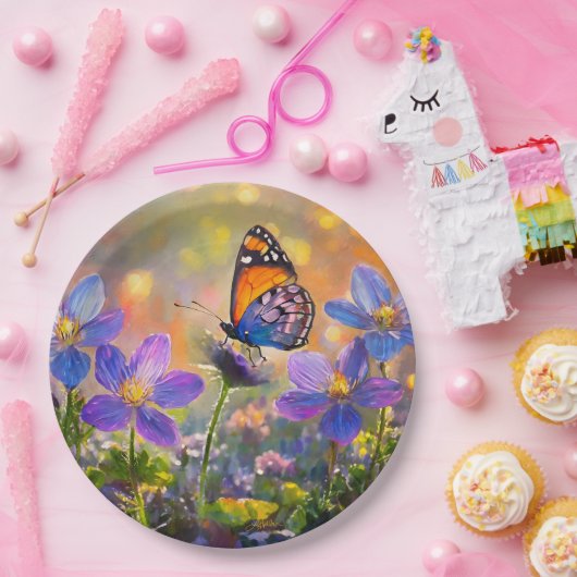 Kleine vlinder op wilde bloemen bij zonsopgang papieren bordje (Feest)