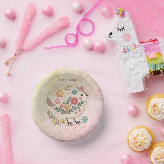 Kleine vogel laat bloemen roze papieren kom (Feest)