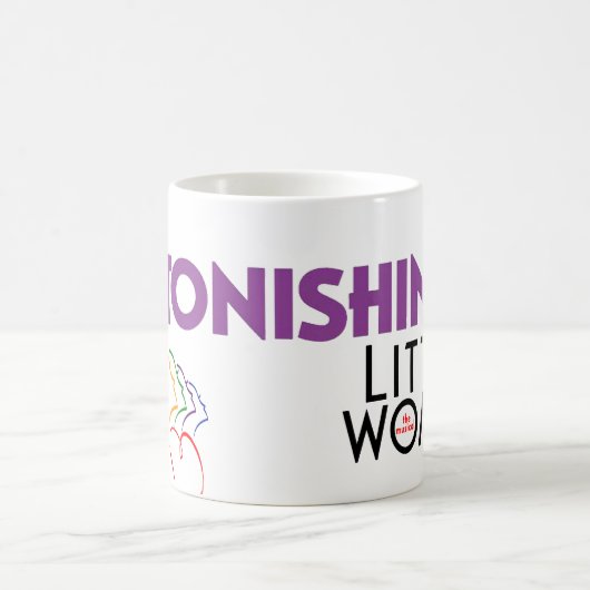 Kleine vrouwen "ASTONISHING!" Mok (Center)