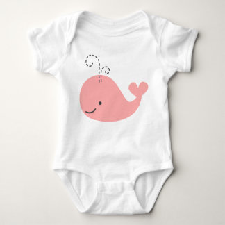Kleine walvis in roze romper
