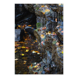 Kleine waterval over Rocks Foto Afdruk