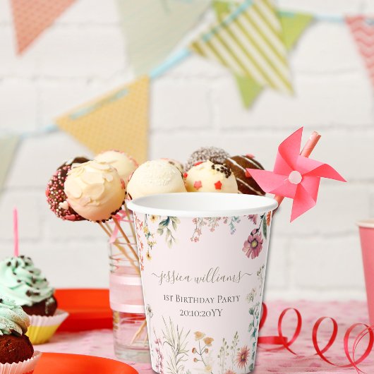 Kleine Wildflower Draaien Een  1e Verjaardag Papieren Bekers