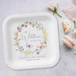 Kleine Wildflower Waterverf Baby Meisje Douche Papieren Bordje<br><div class="desc">Elegante baby meisje douche papier borden met "een beetje wilde bloem is op haar weg" geschreven in zacht grijs typografie en een stijlvol lavendel script, en een boho-geïnspireerde waterverf krans van paarse, roze, perzik en gele wilde bloemen met een paarse vlinder. Personaliseer de naam en douchedatum van de moeder in...</div>