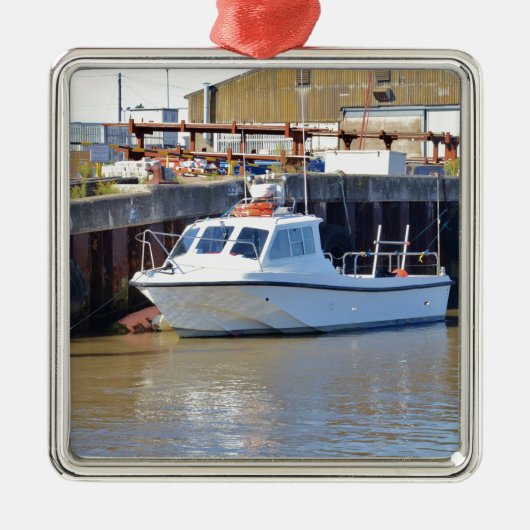 Kleine witte motorboot metalen ornament (Voorkant)