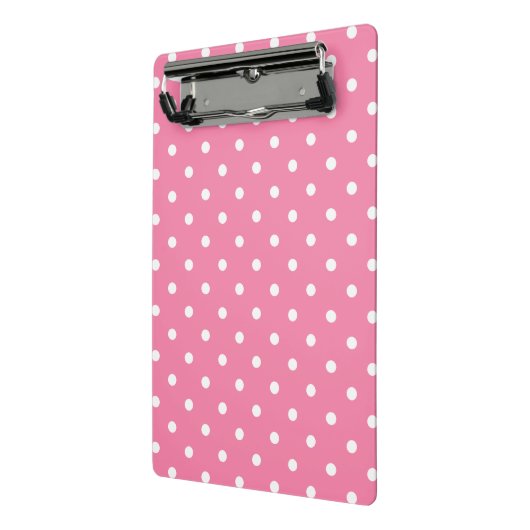 Kleine witte pooldots op opgerolde roze mini klembord (Angled2)