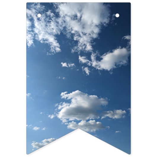 Kleine wolkenflarden vlaggetjes (Tweede vlag)