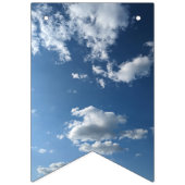 Kleine wolkenflarden vlaggetjes (Eerste vlag)