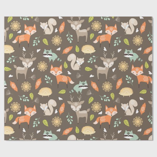 Kleine Woodlanddieren op bruine achtergrond Cadeaupapier (Vlak)