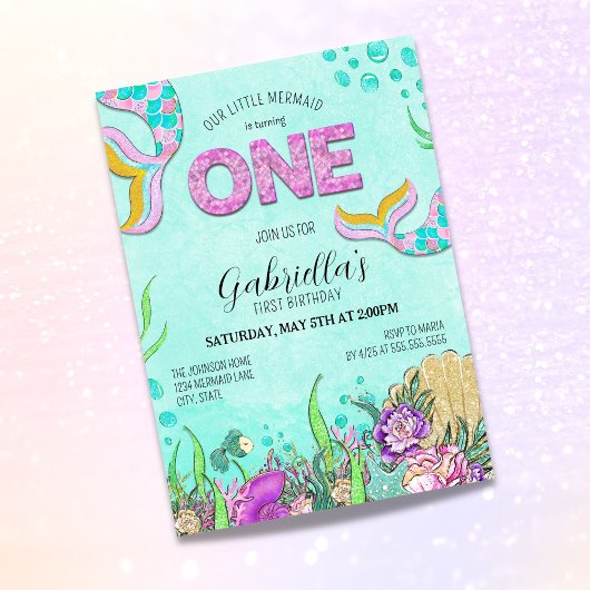 Kleine zeemeermin die één eerste verjaardag draaie kaart