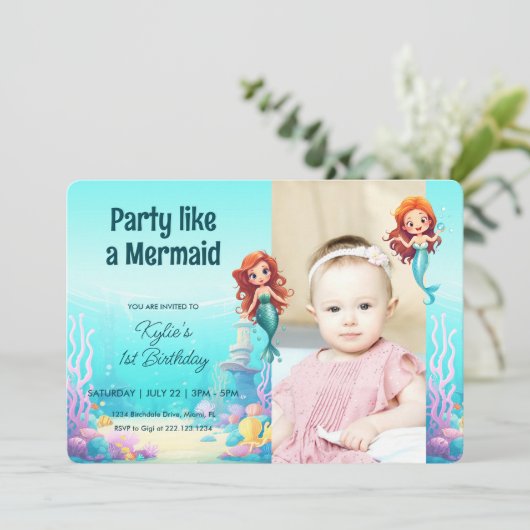 Kleine zeemeerminnen onder het Zee Verjaardagsuitn Kaart (Staand voorkant)