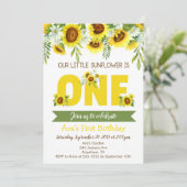 Kleine Zonnebloem Eerste Verjaardag Uitnodiging (Staand voorkant)