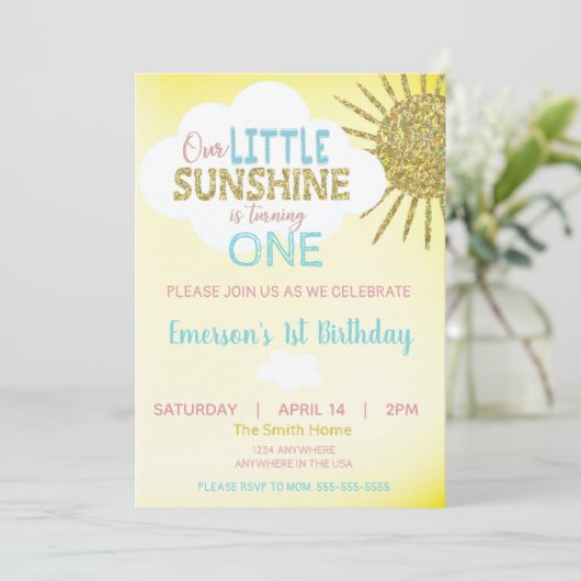 Kleine zonneschijn Verjaardag uitnodiging je bent (Staand voorkant)