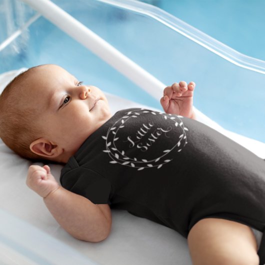 Kleine zuster Black & White Leaf Wreate Baby Girl Romper