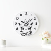 Kleine zwarte en witte staafjes afgebeeld grote klok (Huis)