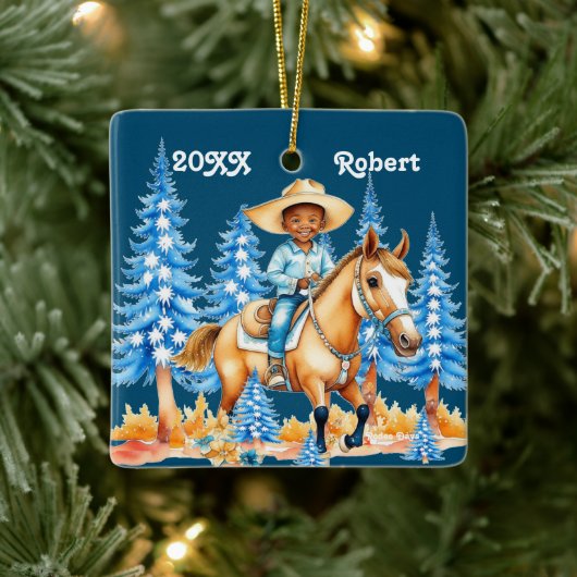 Kleine zwarte jongen op paard winterscène aangepas keramisch ornament (Boom)