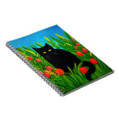 Kleine zwarte kat in een tulpentuin notitieboek (Rechterzijde)