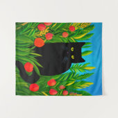 Kleine zwarte kat in een tulpentuin wandkleed (Voorkant (horizontaal))