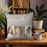 Kleinkinderen maken het leven groots met 3 foto's kussen<br><div class="desc">Een attent geschenk dat de grootouders zullen koesteren, dit gepersonaliseerde kussenontwerp heeft een sjabloon met 3 foto's om te personaliseren met foto's van de kleinkinderen. Een combinatie van een modern handgeschreven script gecombineerd met een modern schreefloos lettertype spellen uit "Grandkids make life grand!" De achtergrond is een neutrale taupe beige...</div>