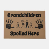 Kleinkinderen verwend hier deurmat (Voorkant)