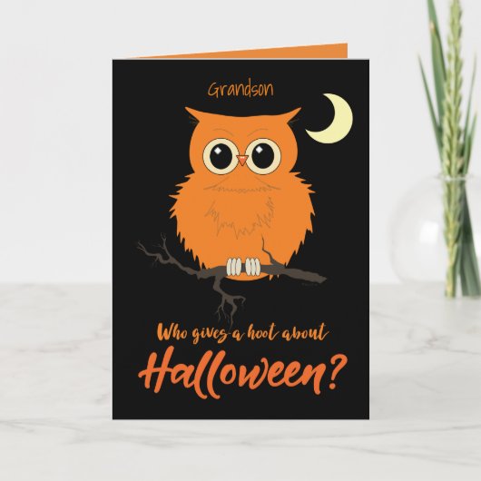 Kleinzoon Halloween Wie geeft een Hoot Owl Humor Kaart (Voorkant)