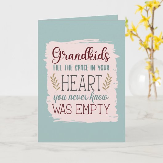 Kleur bewerkbare kleinkinderen vullen het hartcita kaart (Gele Bloem)