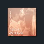 Kleur Overlay Stijlvolle Foto Jubileum Gift Canvas Afdruk<br><div class="desc">Dit stijlvolle gepersonaliseerde wanddecor is voorzien van een blush kleurbedekking van de foto van het paar (beter om een zwart-wit foto te gebruiken) en een moderne typografie. U kunt deze jubileumcanvasprint bewerken met uw foto,  namen en aantal jaren of een aangepast bericht.</div>