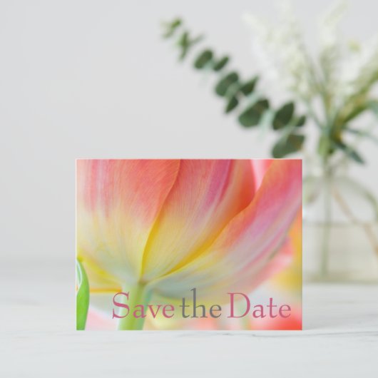 Kleuren van Spring Tulip Save the Date Briefkaart (Staand voorkant)