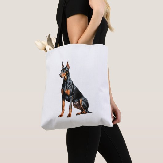 Kleurenpotloodschets van een Doberman Pinscher. Es Tote Bag (Dichtbij)