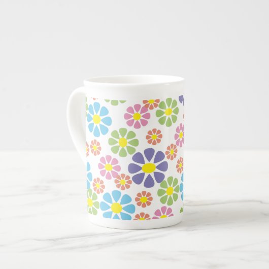 Kleurig bloemetjespatroon porselein kop (Links)