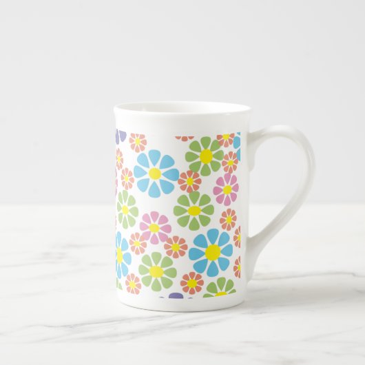 Kleurig bloemetjespatroon porselein kop (Rechts)