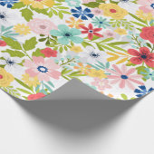 Kleurig botanisch patroon cadeaupapier (Hoek)